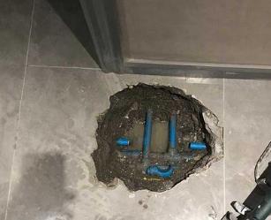 市中阳台漏水维修公司分享下暖气管道漏水的原因有哪些